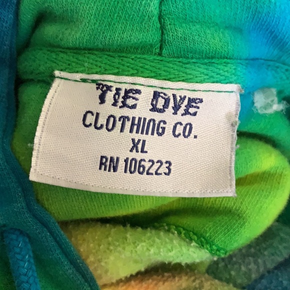TIE-DYE CLOTHING CO Rainbow Hoodie Sweatshirt - Picture 4 of 5